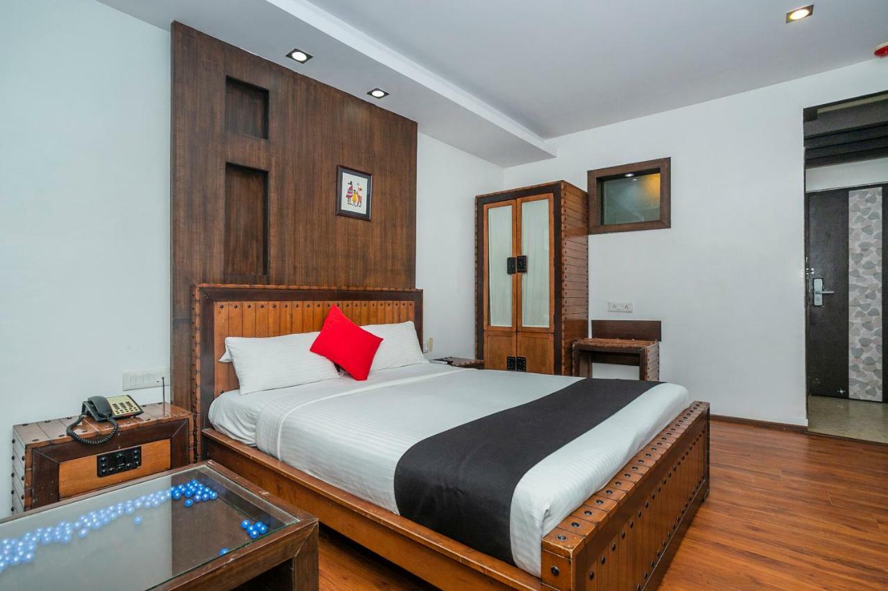 Aparthotel The Elite Royale Bangalore Esterno foto